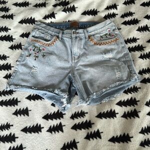 Embroidered summer jean shorts that are great quality and so cute!